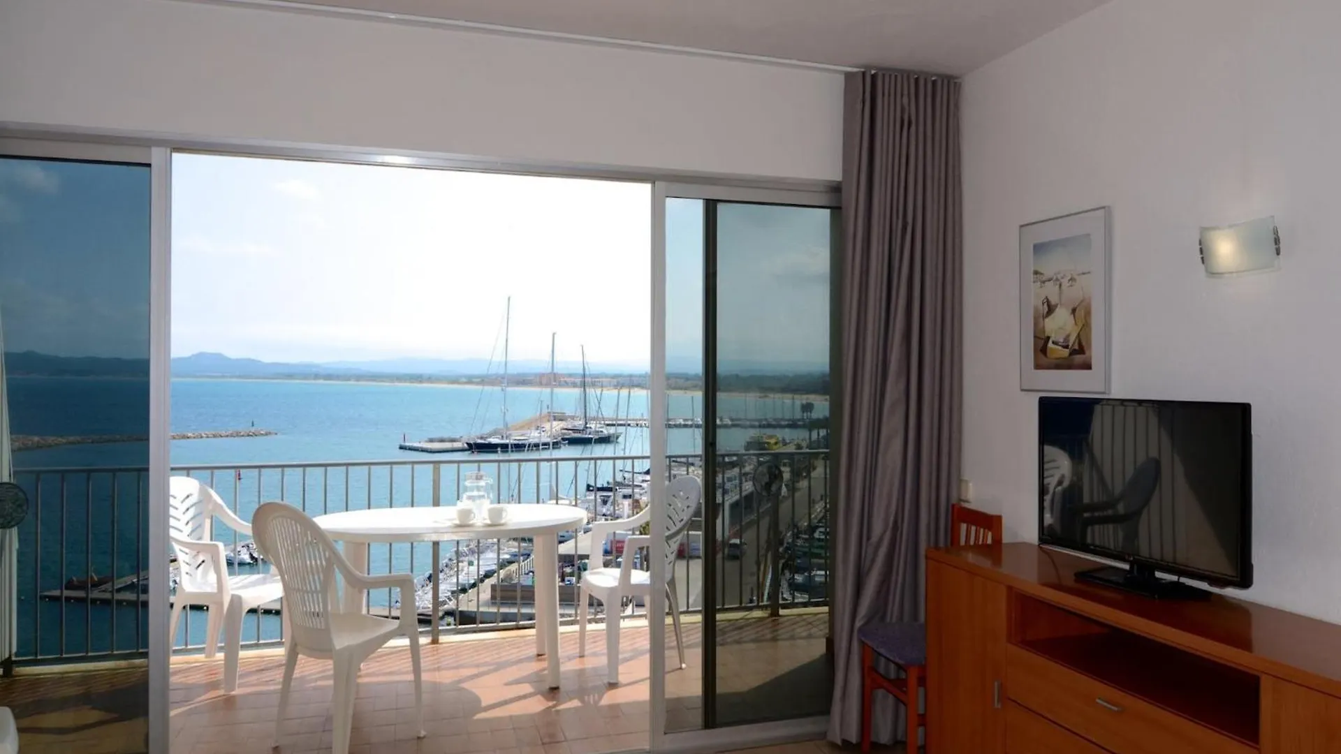 Apartment Nautic 2D 1-4 레스타르티트